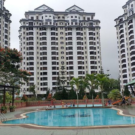 Genting Highland Mawar Apartment Genting Highlands Exteriör bild